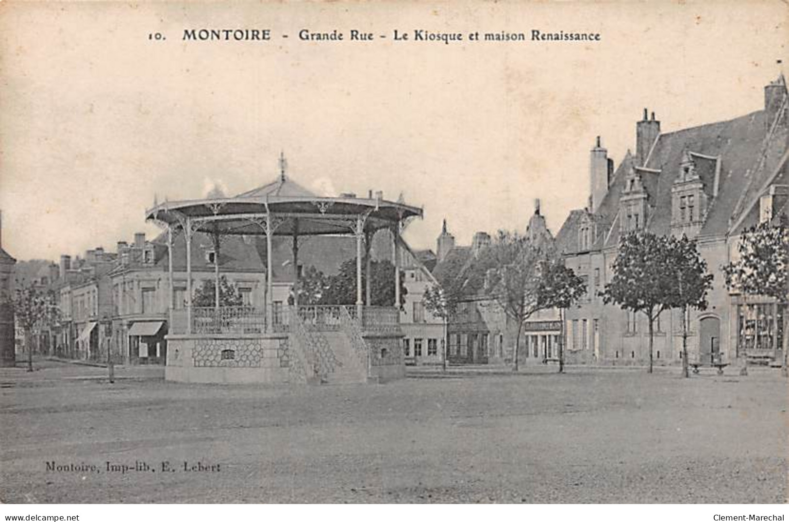 MONTOIRE - Grande Rue - Le Kiosque Et Maison Renaissance - Très Bon état - Montoire-sur-le-Loir