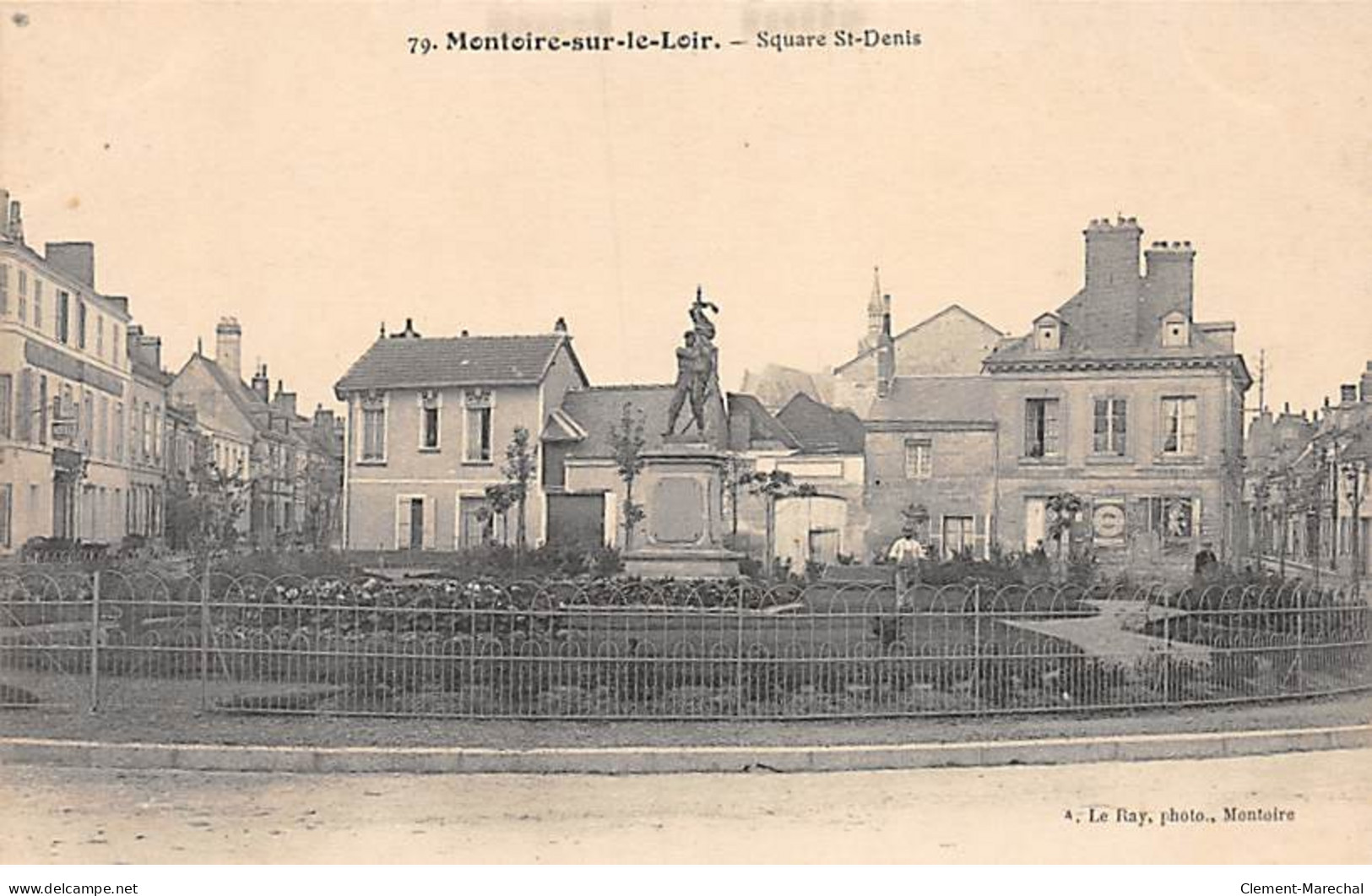 MONTOIRE SUR LE LOIR - Square Saint Denis - Très Bon état - Montoire-sur-le-Loir