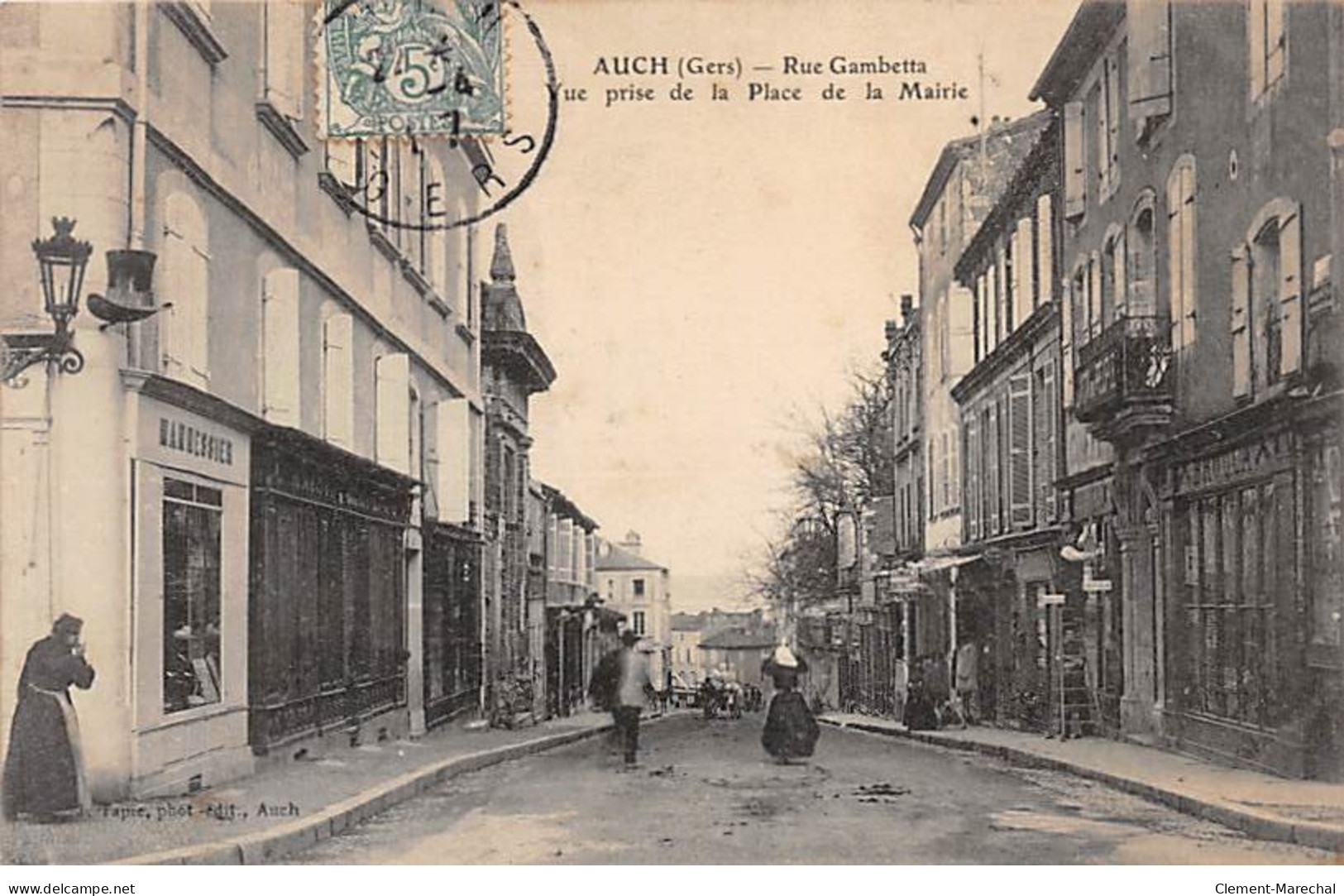 AUCH - Rue Gambetta - Vue Prise De La Place De La Mairie - Très Bon état - Auch
