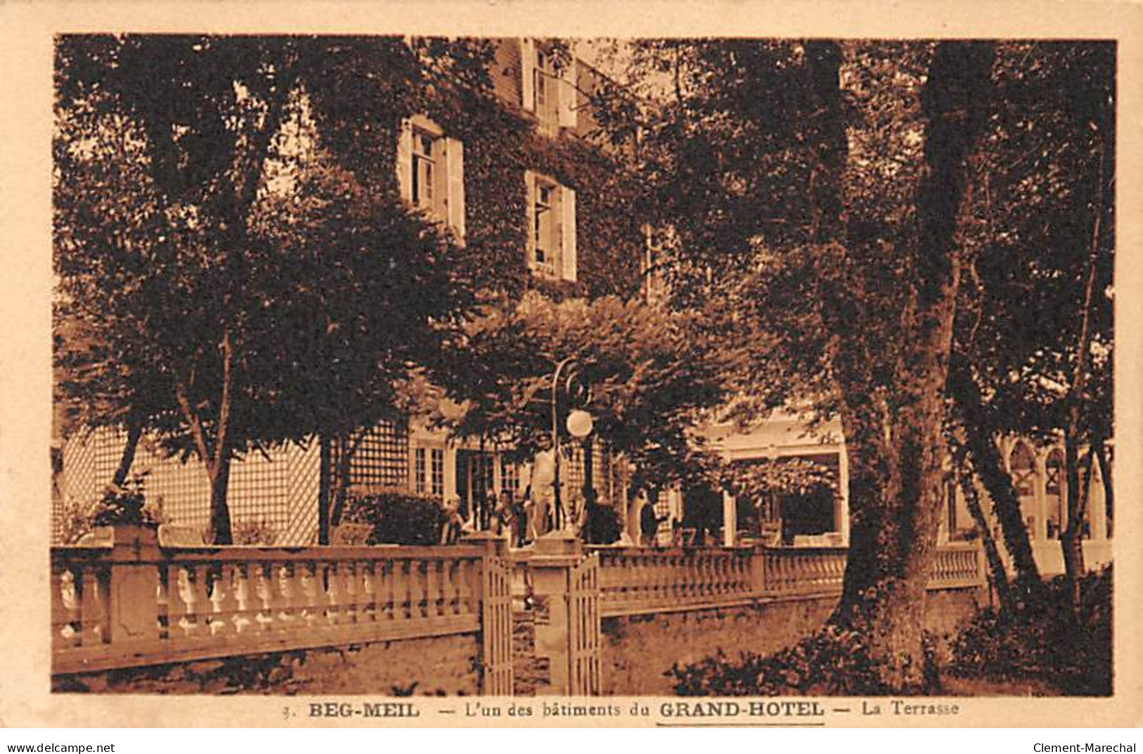 BEG MEIL - L'un Des Bâtiments Du Grand Hôtel - La Terrasse - Très Bon état - Beg Meil