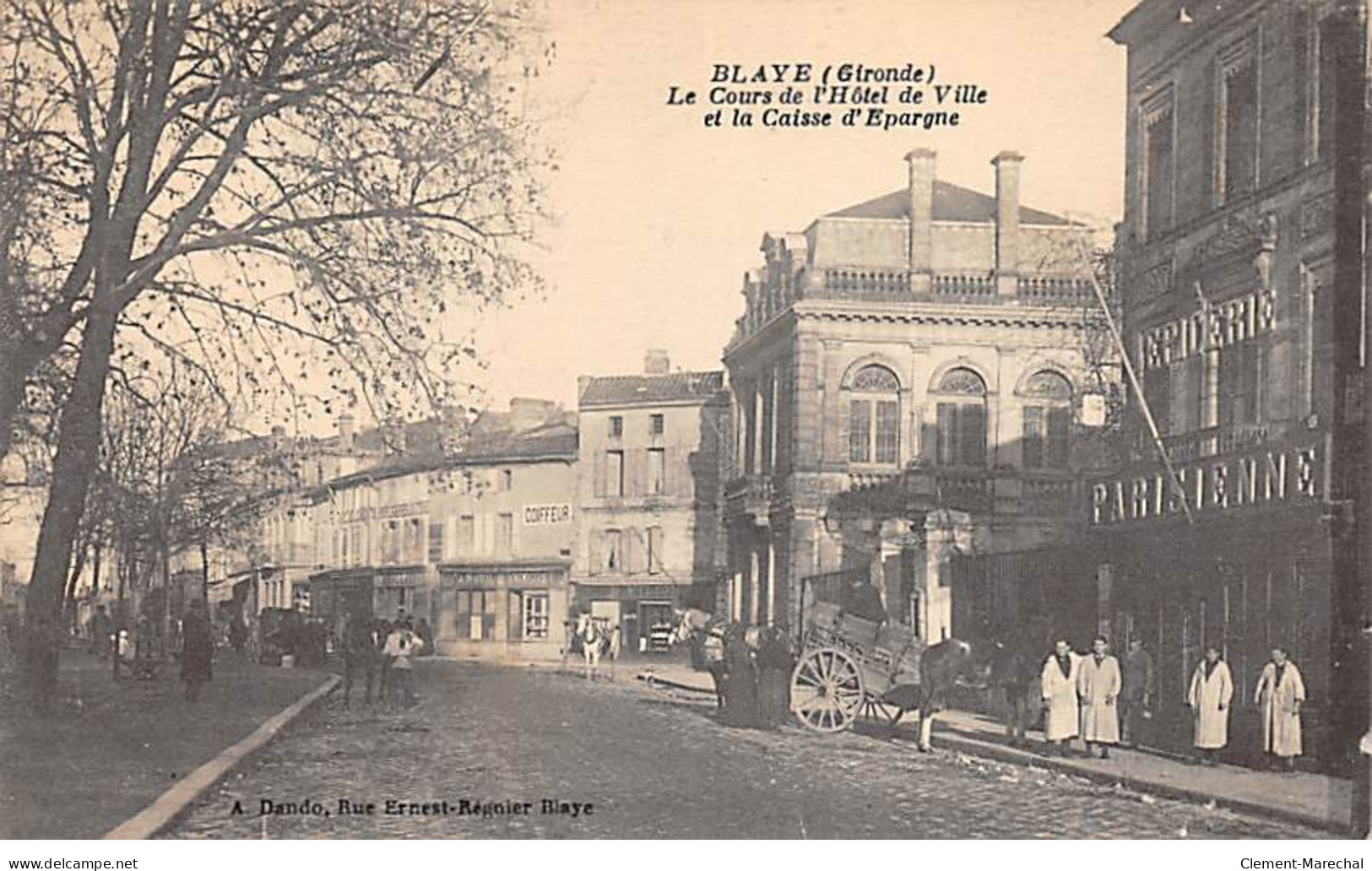BLAYE - Le Cours De L'Hôtel De Ville Et La Caisse D'Epargne - Très Bon état - Blaye