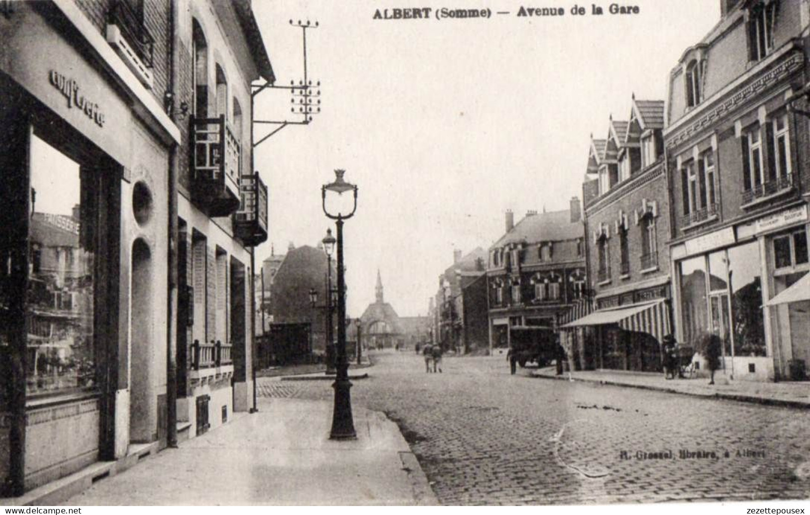 33852-ZE-80-ALBERT-Avenue De La Gare----------commerces-voiture - Albert