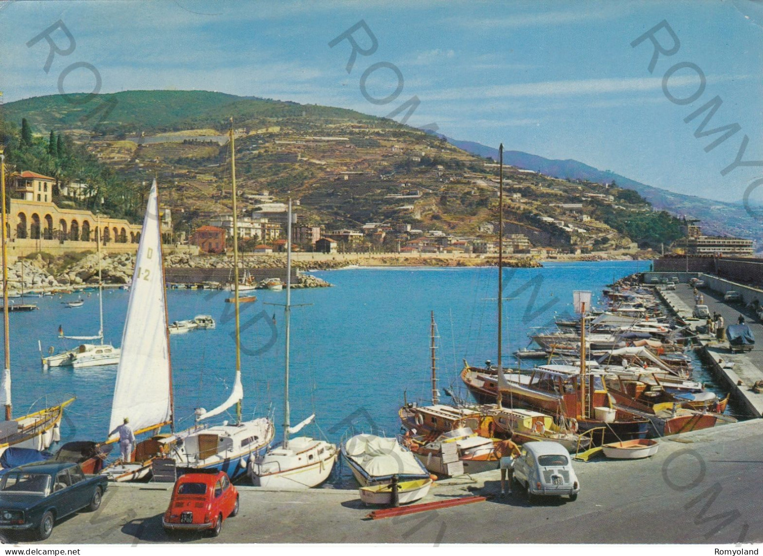 CARTOLINA  C10 BORDIGHERA,IMPERIA,LIGURIA-IL PORTO-MARE,SOLE,ESTATE,VACANZA,SPIAGGIA,BARCHE,BELLA ITALIA,VIAGGIATA 1970 - Imperia