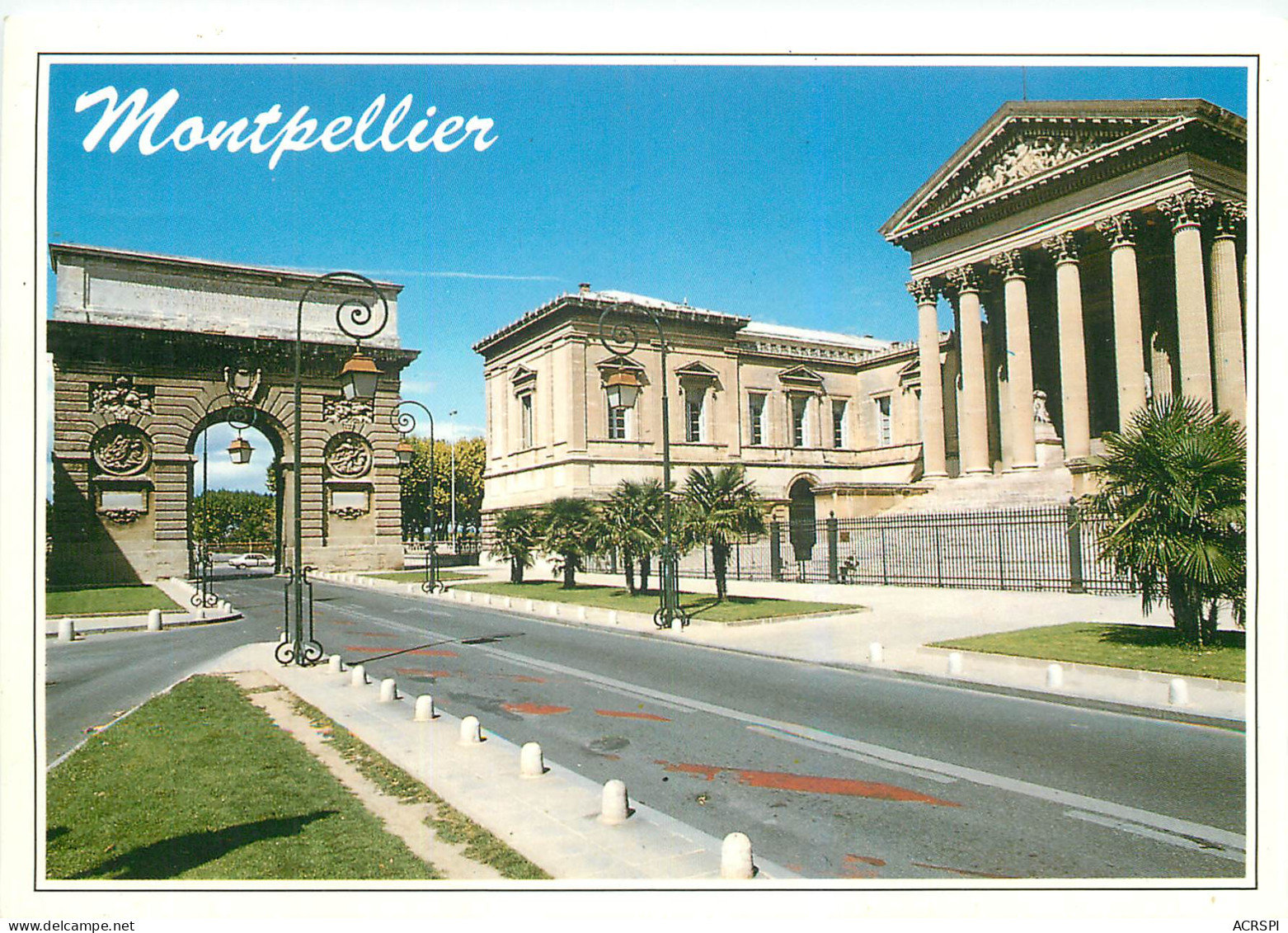 34 Montpellier L'arc De Triomphe Et Le Palais De Justice  N° 49 \MM5018 - Montpellier