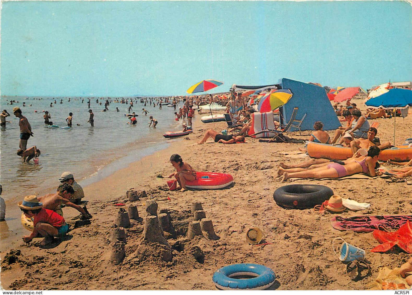 34 Marseillan Plage    Les Joies De La Plage Avec Les Petits Pâtés De Sable    N° 13 \MM5026 - Marseillan