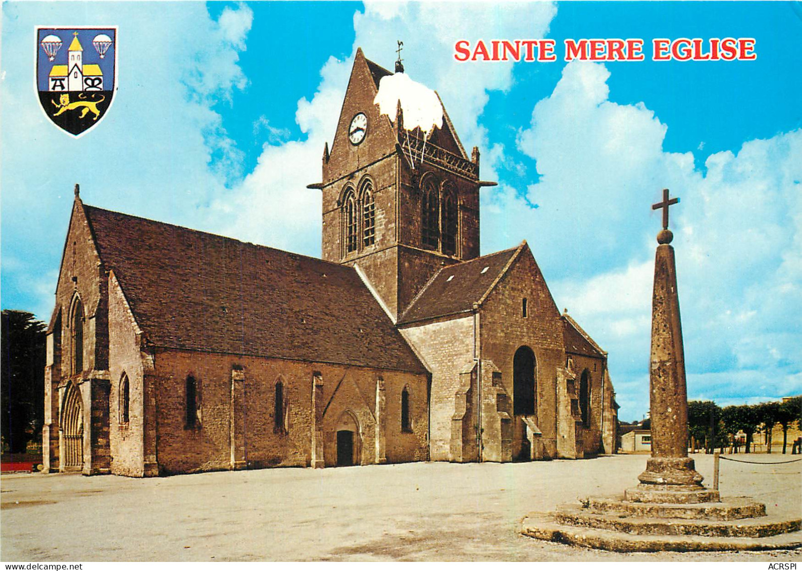 50  Sainte Mere église L'église          N° 17 \MM5042 - Sainte Mère Eglise