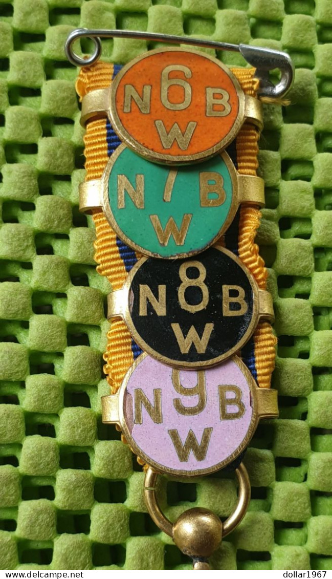 Medaile   :  N.W.B. Groepsprijs Avondvierdaagse 5-6-7-8-9--  Original Foto  !!  Medallion  Dutch - Sonstige & Ohne Zuordnung