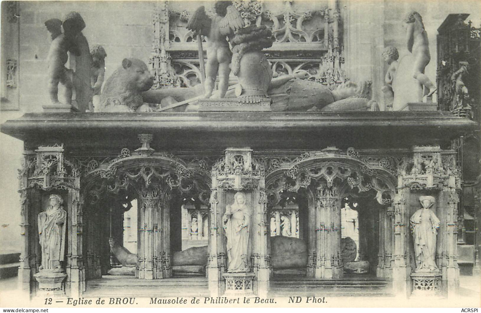 01  Bourg En Bresse  église De Brou  Mausolée De Philibert Le Beau    N° 20\MM5071 - Brou - Kirche