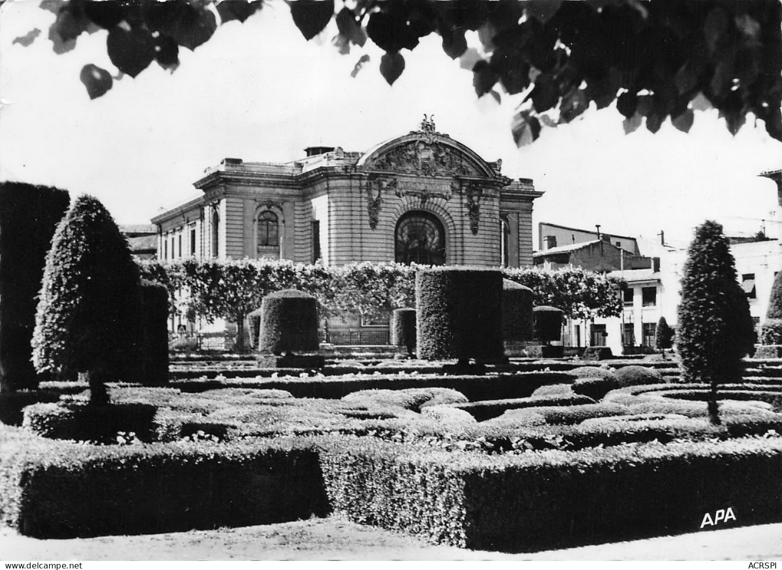 CASTRES Le Theatre Vu Du Jardin De L'eveche 65  (scan Recto Verso)MH2910TER - Castres