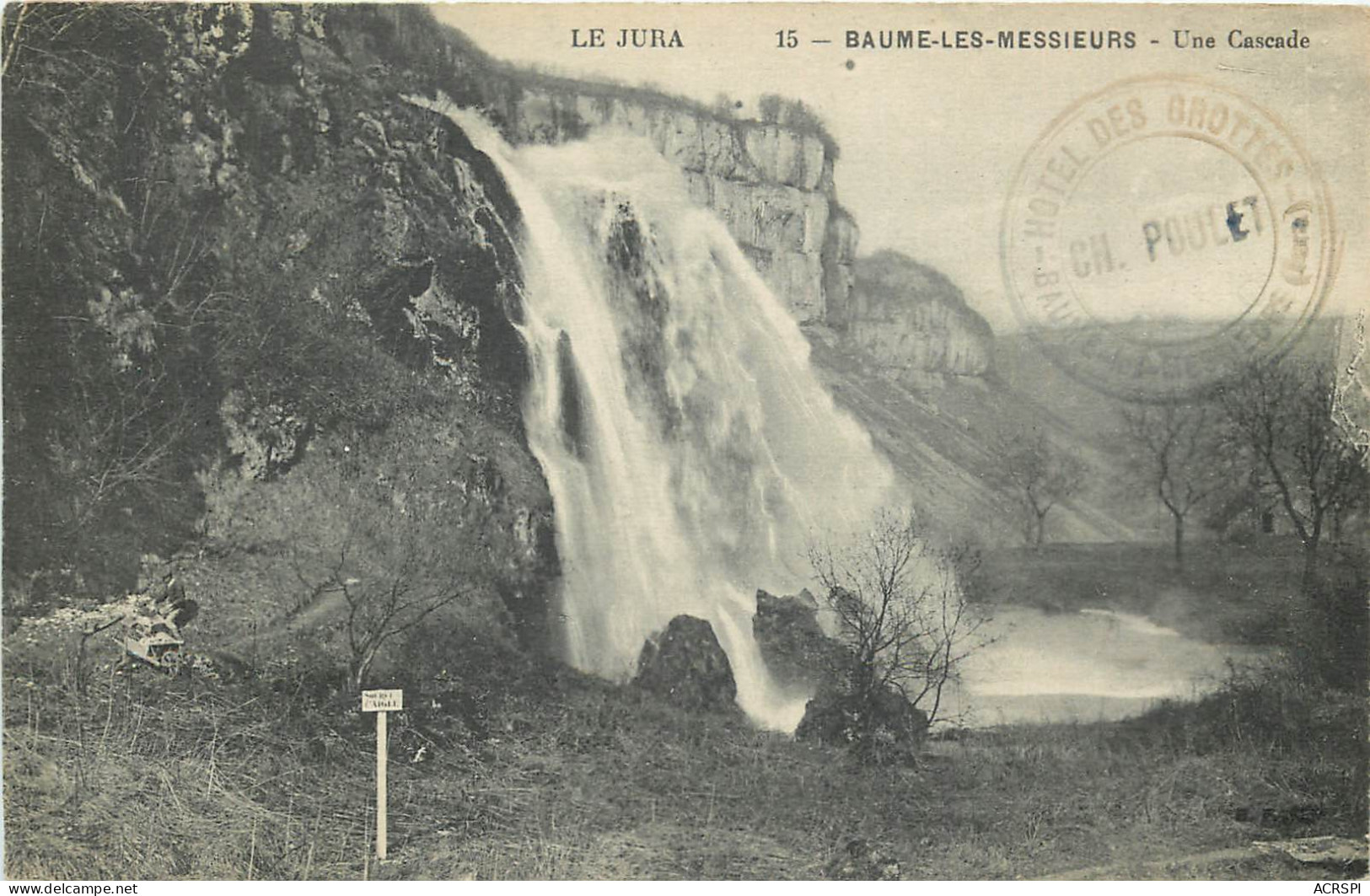 39  Jura  Baume Les Messieurs Une Cascade    N° 66 \MN6010 - Baume-les-Messieurs