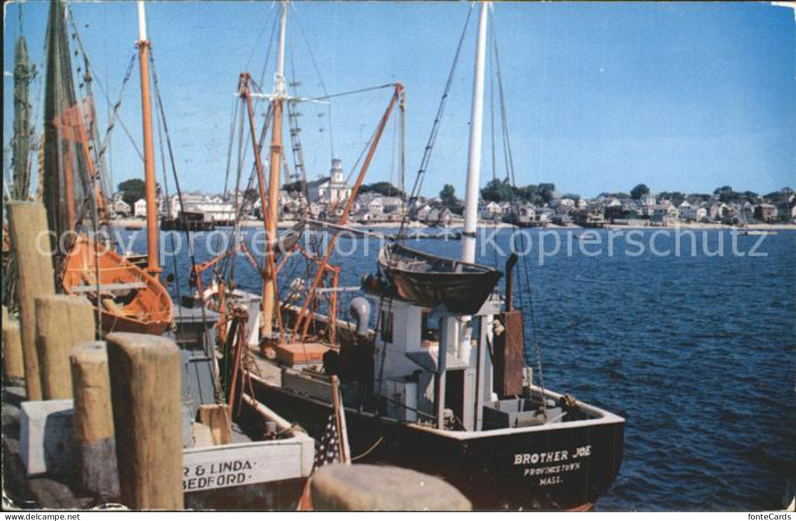 11690538 Provincetown Waterfront Cape Cod Fishing Boat - Andere & Zonder Classificatie