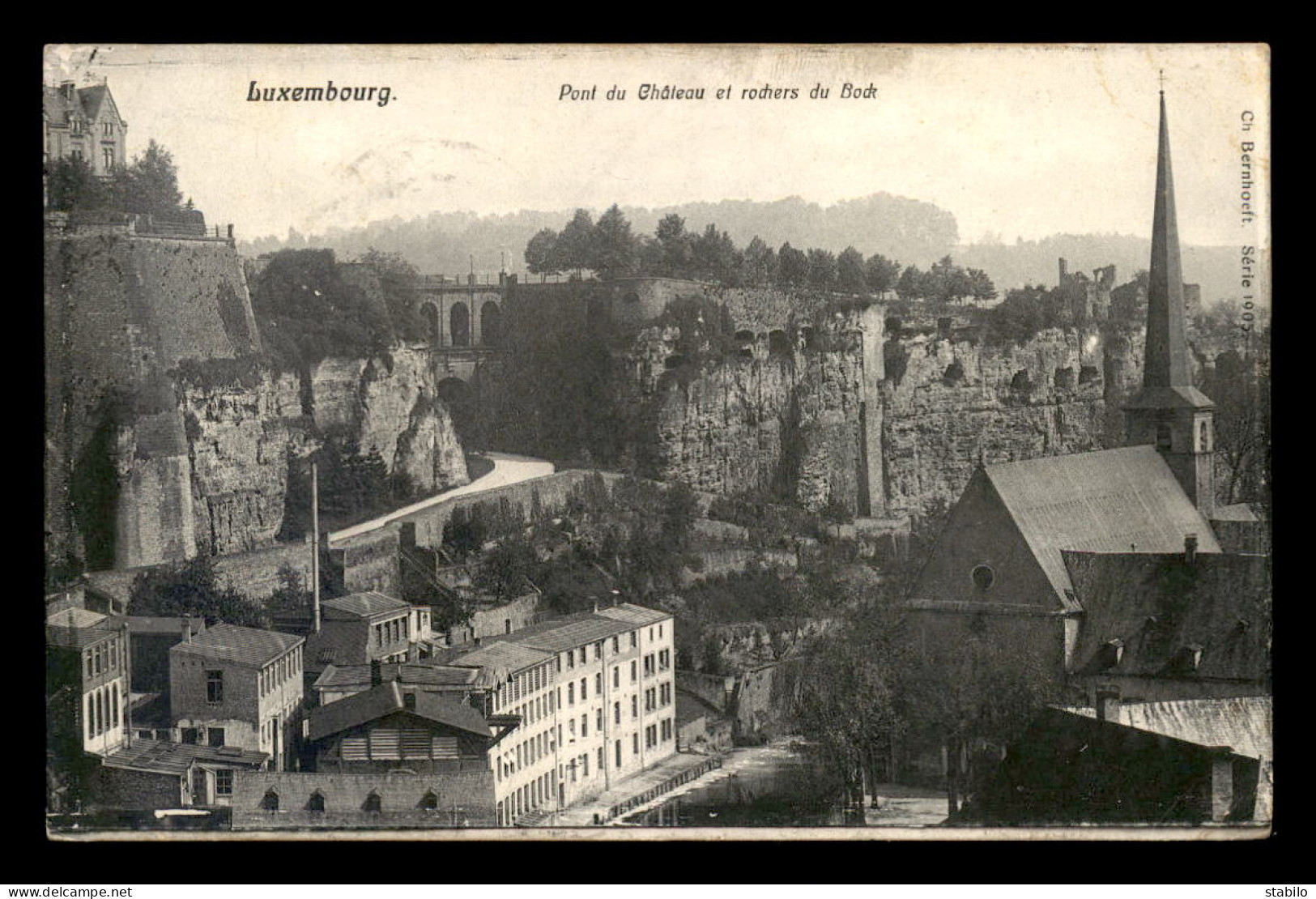 LUXEMBOURG - LUXEMBOURG-VILLE - PONT DU CHATEAU ET ROCHERS DU BOCK - Luxemburg - Stad