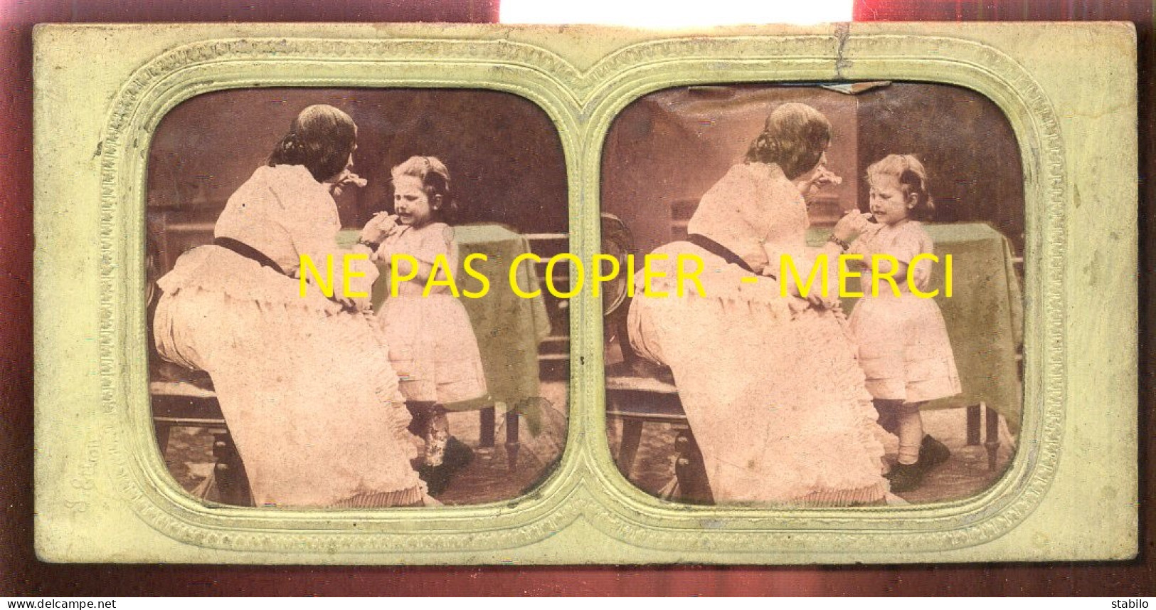 PHOTO STEREO CIRCA 1860 - TRANSPARENTE - FEMME ET FILLETTE  - FORMAT 17.5 X 8.5 CM - Photos Stéréoscopiques