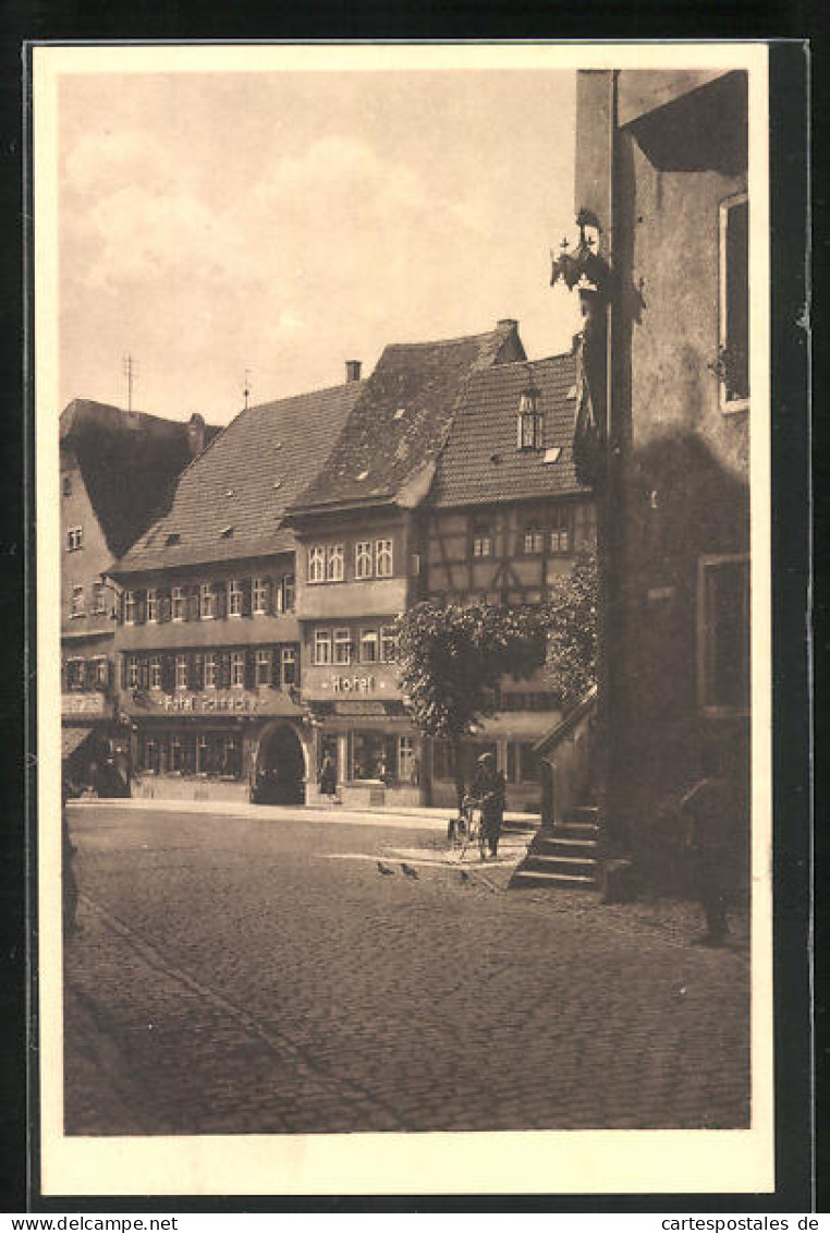 AK Ochsenfurt A. Main, Marktplatz Mit Hôtel Schnecke  - Ochsenfurt