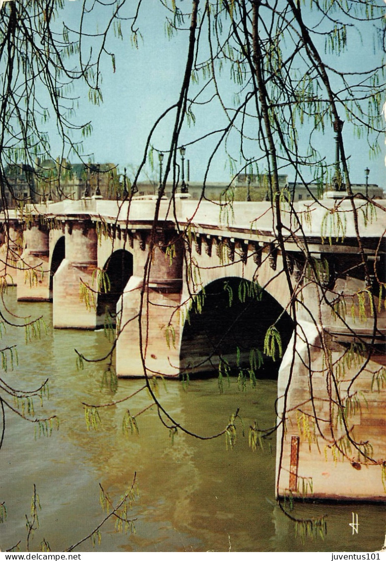 CPSM Paris-La Seine Au Pont Neuf      L2900 - Die Seine Und Ihre Ufer