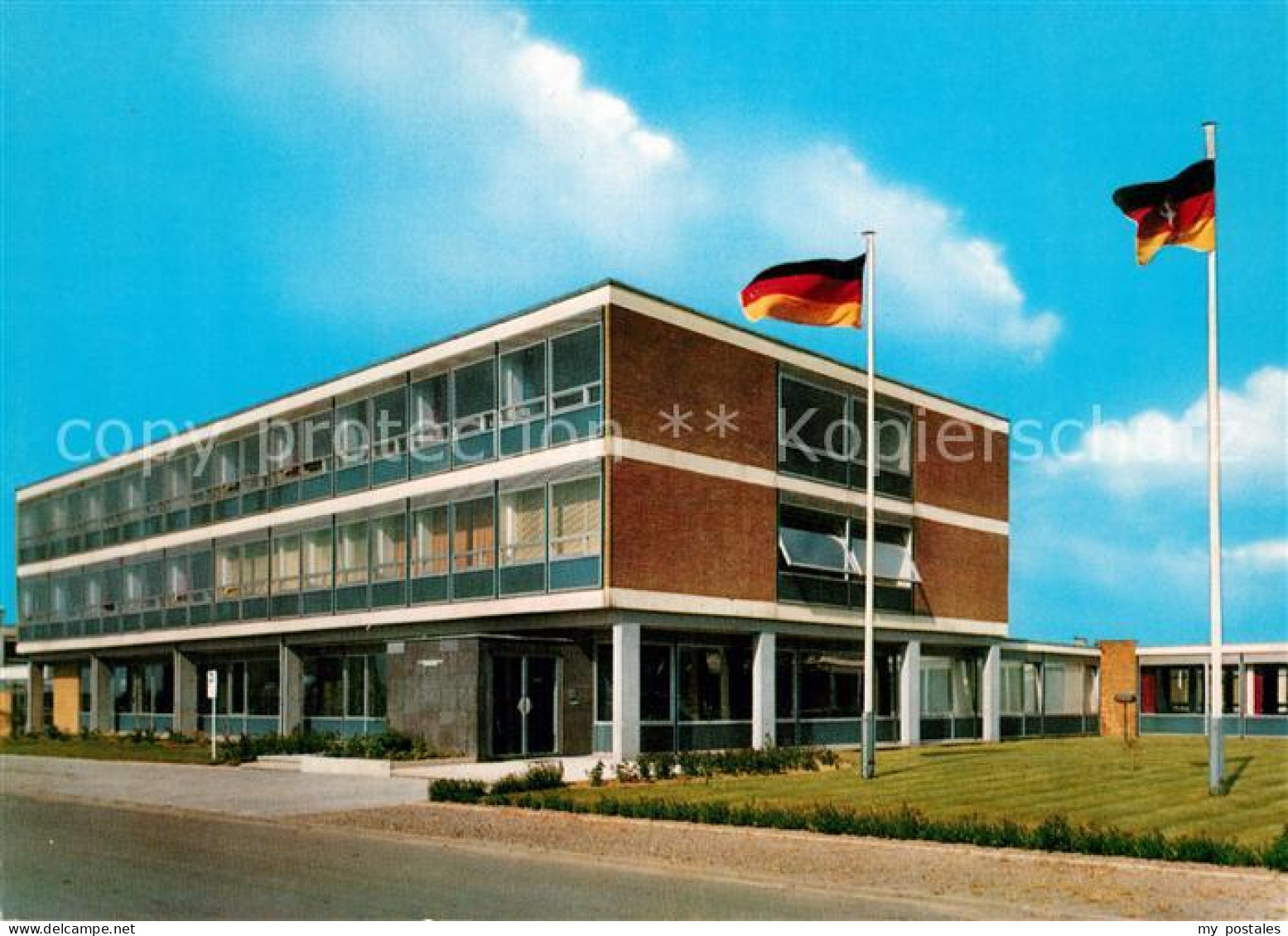 73324396 Bad Nenndorf Katastrophenschutzschule Niedersachsen Deutsche Flagge Bad - Bad Nenndorf