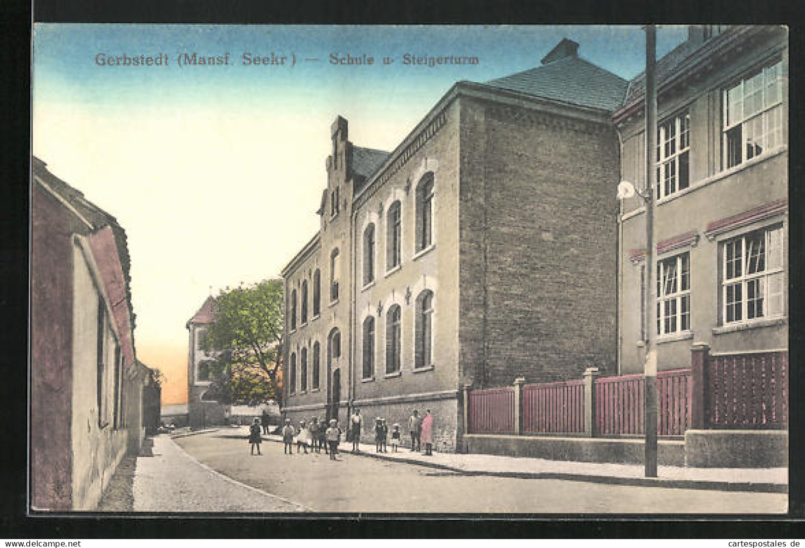 AK Gerbstedt / Manns. Seekr., Strassenpartie An Der Schule Und Steigerturm  - Gerbstedt