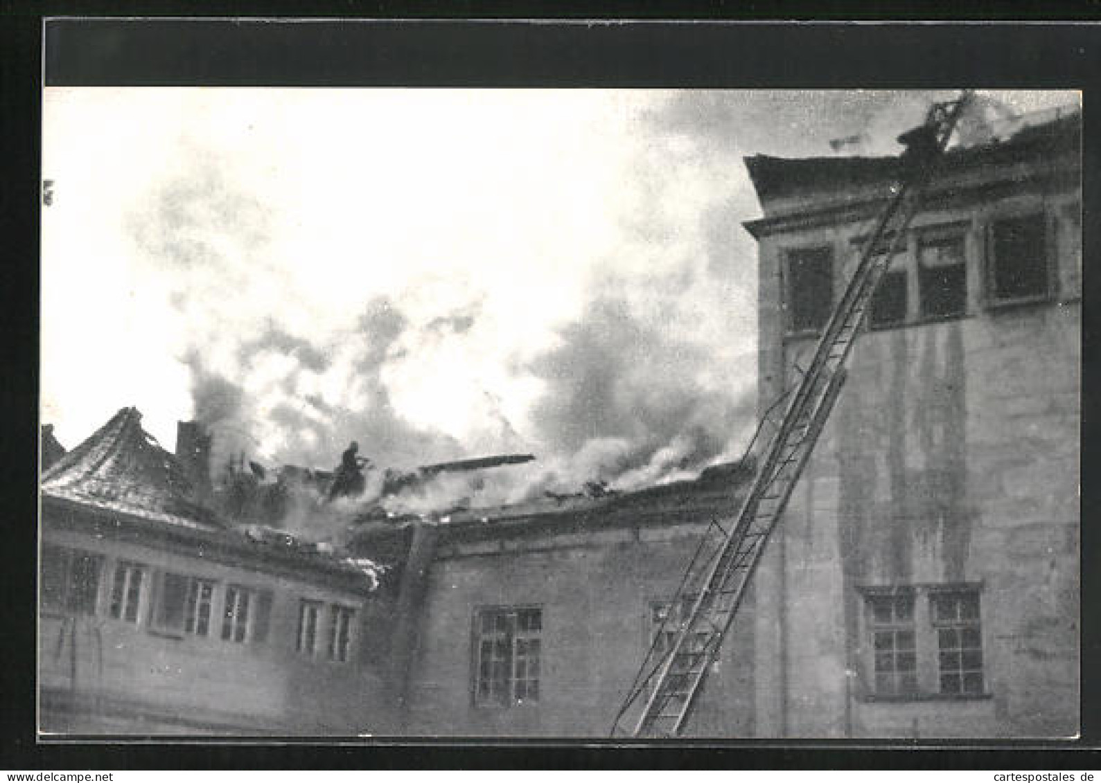 AK Stuttgart, Brand Des Alten Schlosses 1931  - Catastrofi