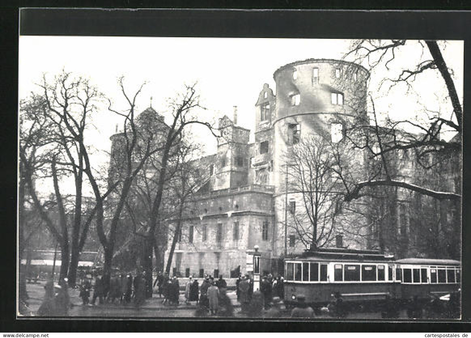 AK Stuttgart, Brand Des Alten Schlosses Mit Schaulustigen 1931  - Catastrophes