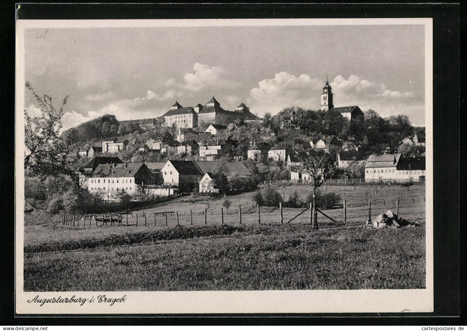 AK Augustusburg I. Erzgeb., Blick Auf Das Schloss Und Den Ort  - Augustusburg