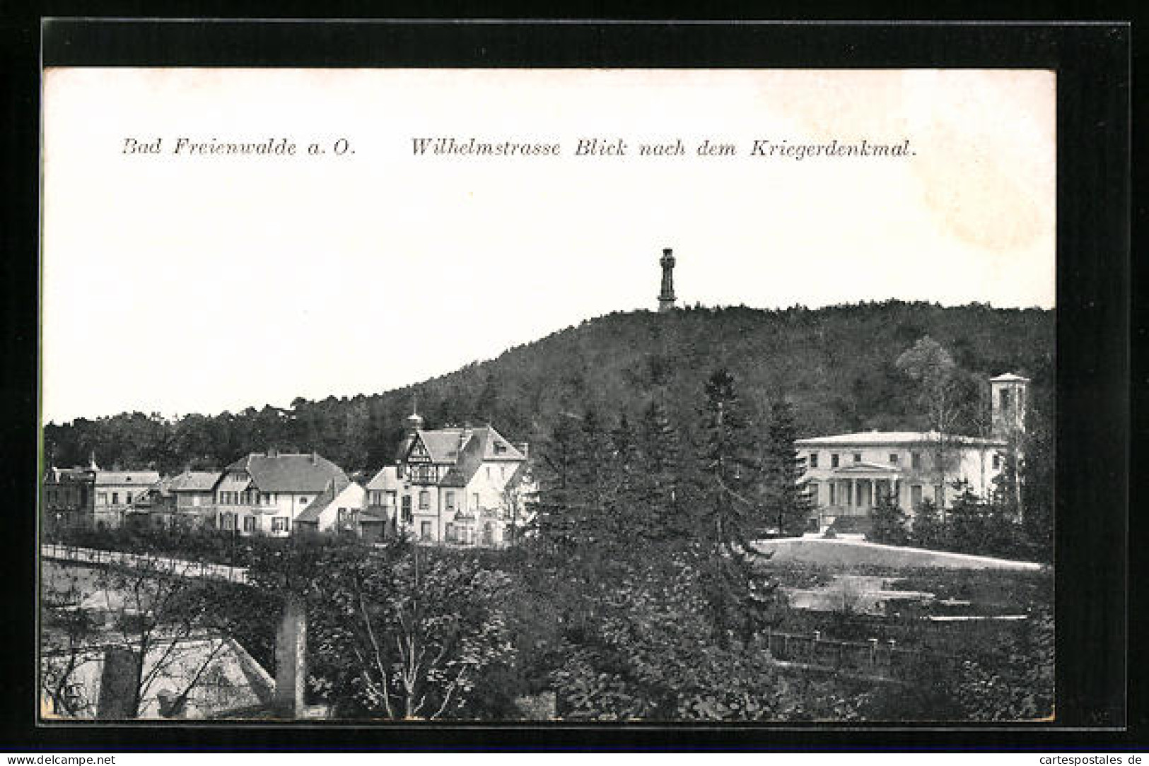 AK Bad Freienwalde A. O., Wilhelmstrasse Mit Blick Nach Dem Kriegerdenkmal  - Bad Freienwalde
