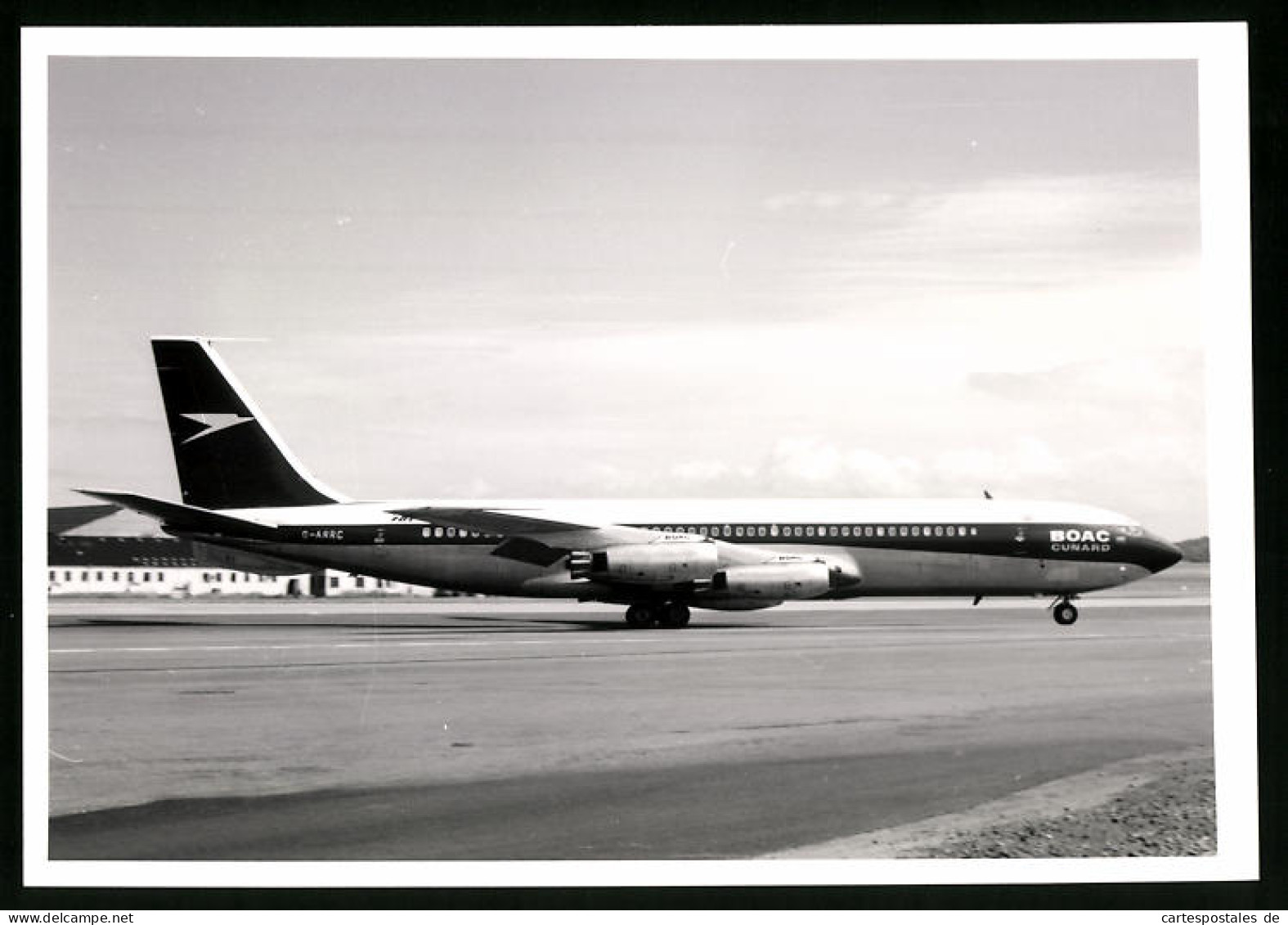 Fotografie Flugzeug Boeing 707, Passagierflugzeug BOAC Cunard, Kennung G-ARRC  - Luftfahrt