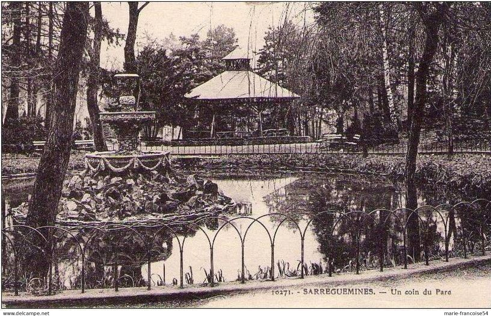 SARREGUEMINES - Un Coin Du Parc - Sarreguemines