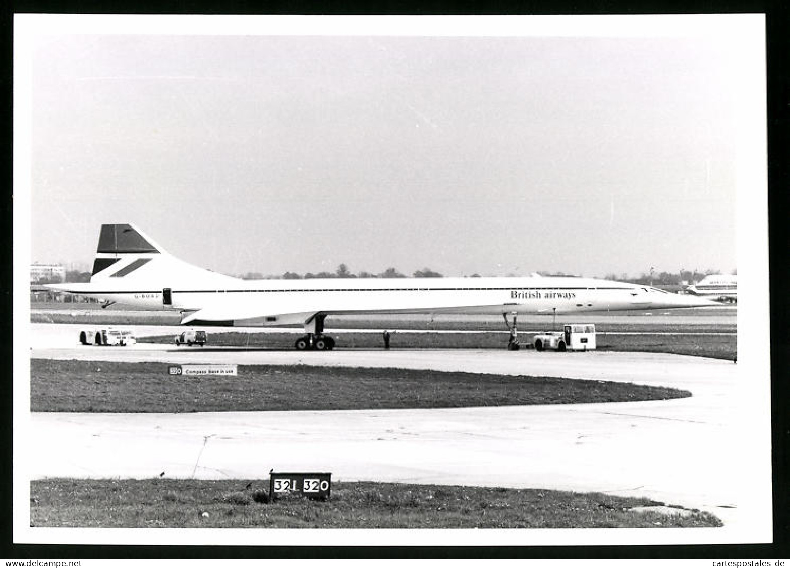 Fotografie Flugzeug Aérospatiale-BAC Concorde, Überschall-Passagierflugzeug British Airways, Kennung G-BOAD  - Aviation