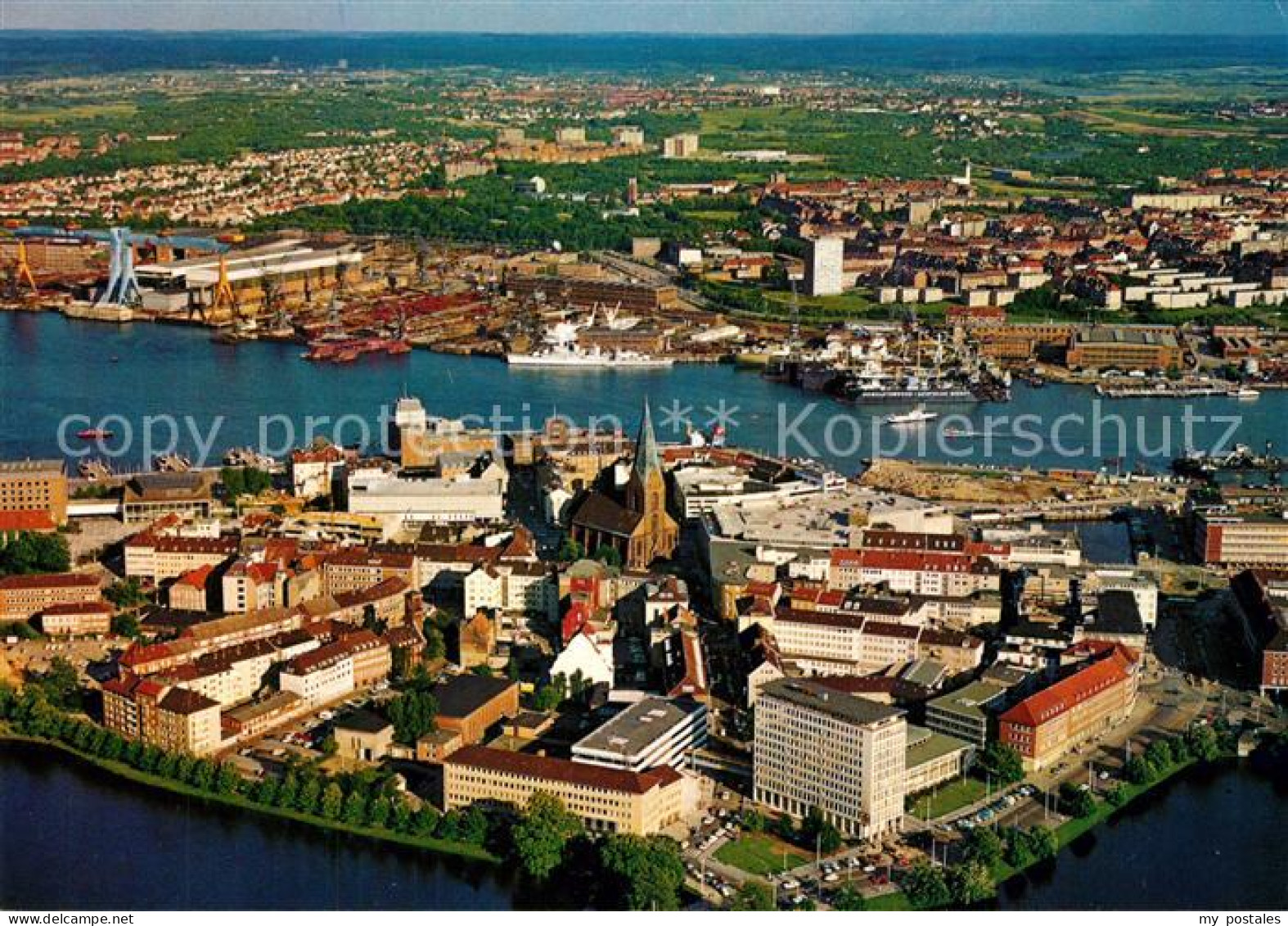 73321064 Kiel Innenstadt Mit Blick Auf Werften Und Ostufer Fliegeraufnahme Kiel - Kiel