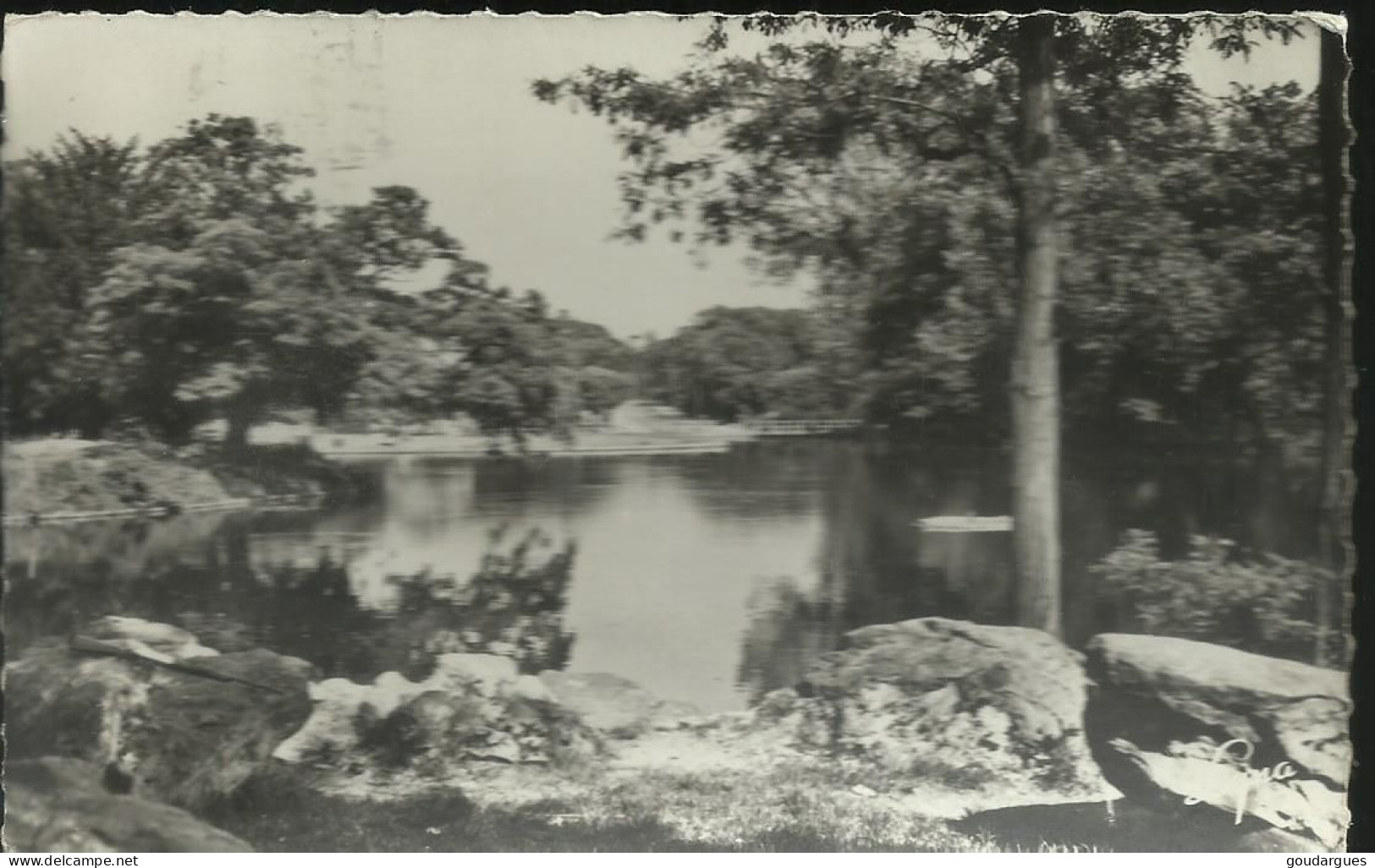 Le Vésinet - Lac De La Station - Flamme Secap "Le Vesinet Oasis De Verdure Et D'air Pur" 1965 - (P) - Le Vésinet