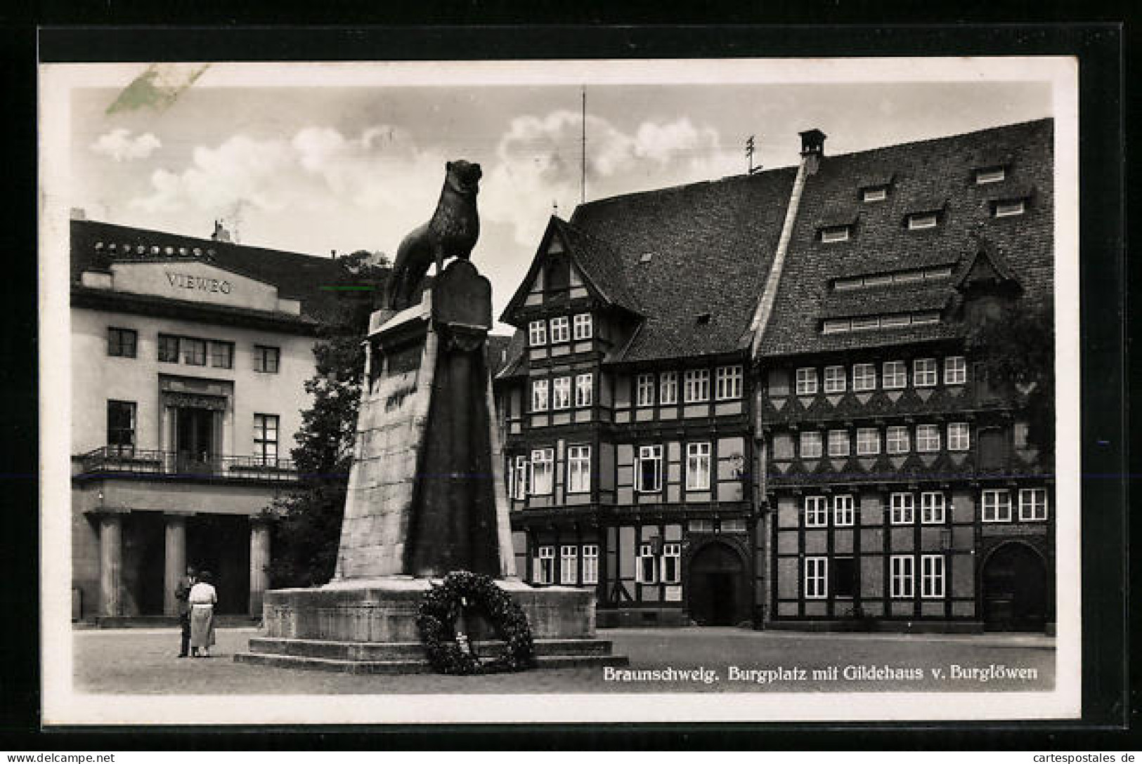 AK Braunschweig, Burgplatz Mit Gildehaus V. Burglöwen  - Braunschweig