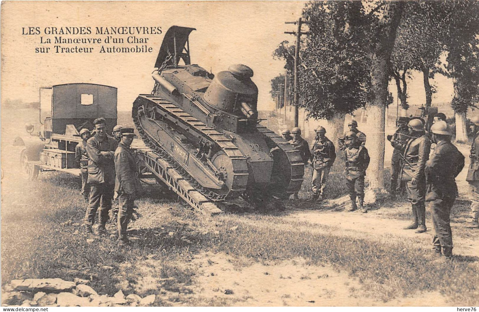 Militaria - Les Grandes Manoeuvres - La Manoeuvre D'un Char Sur Tracteur Automobile - Manöver