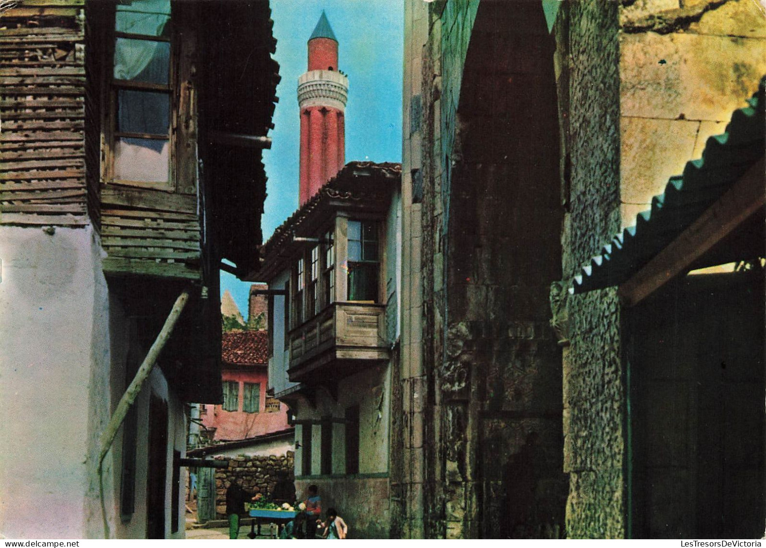 TURQUIE -  Antalya - Turkiye - An Picutresque View From The Old City - Animé - Colorisé - Carte Postale - Türkei