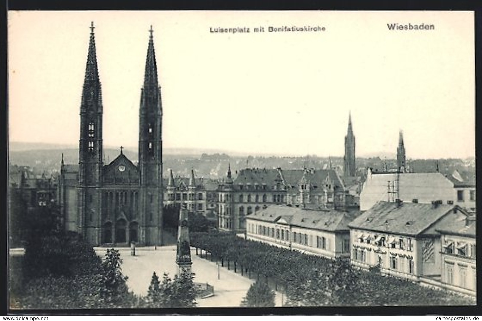 AK Wiesbaden, Luisenplatz Mit Bonifatiuskirche  - Wiesbaden