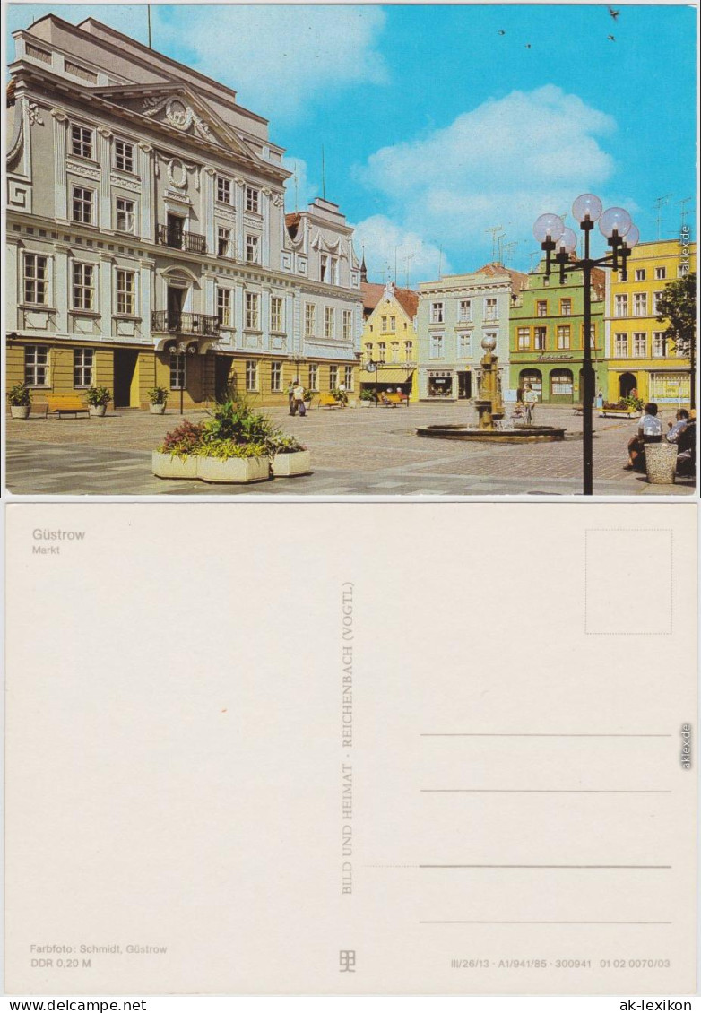 Güstrow Marktplatz An Einem Sommerlichen Tag Ansichtskarte 1985 - Güstrow