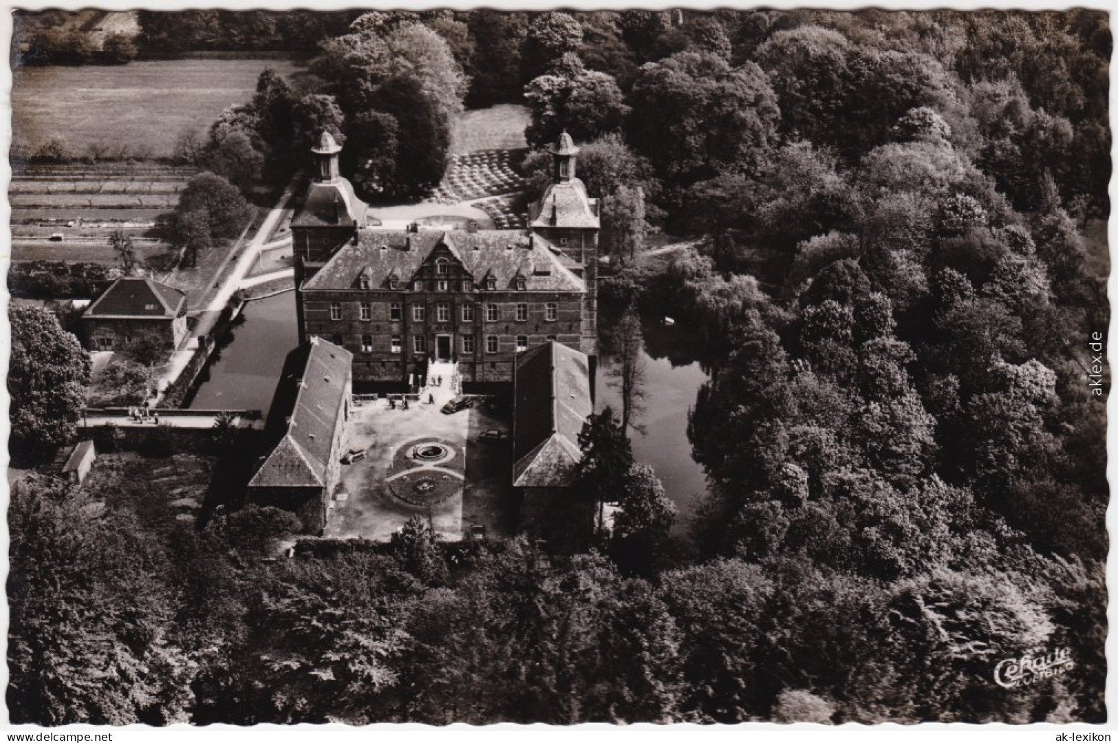 Luftbild Kettwig Essen Ruhr Schloß-Hotel Hugenpoet Mit Innnenhof Von Oben 1965 - Essen