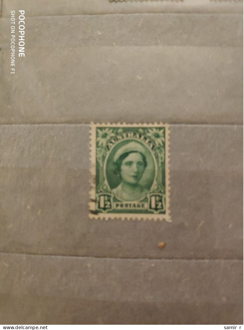 Australia	Queen (F96) - Used Stamps