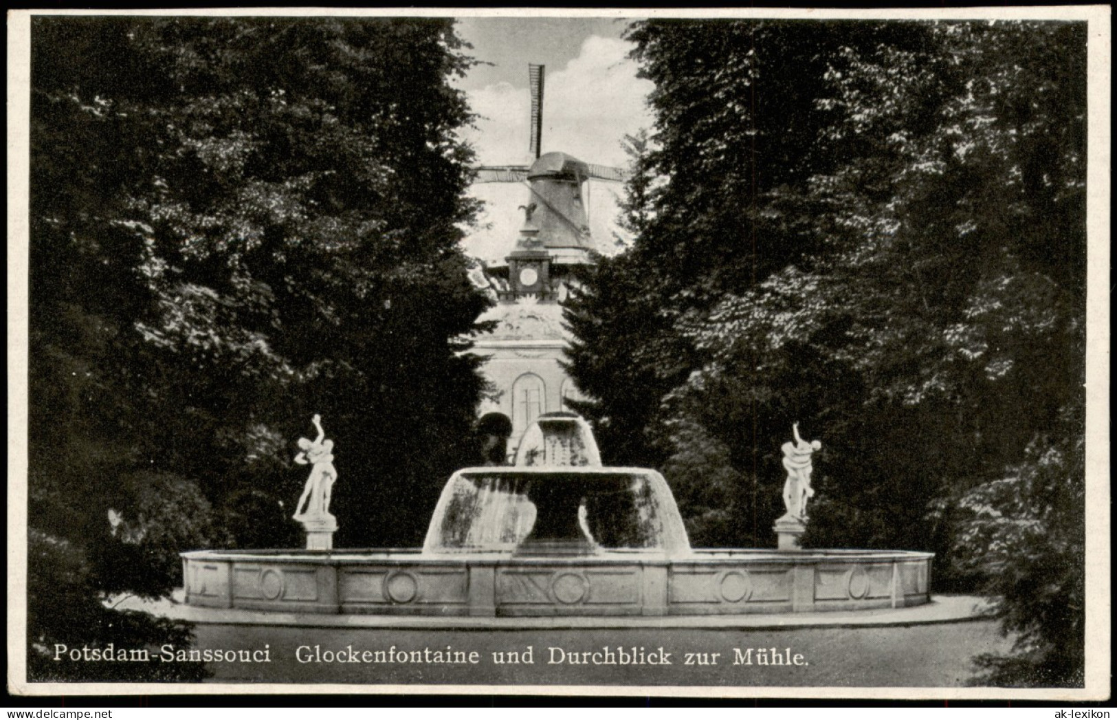 Potsdam Sanssouci Glockenfontaine Und Durchblick Zur Mühle 1930 - Potsdam