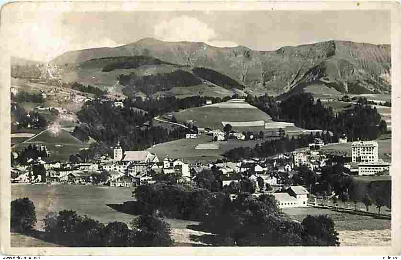 74 - Mégève - Vue Générale - Le Mont Joly - CPM - Voir Scans Recto-Verso - Megève