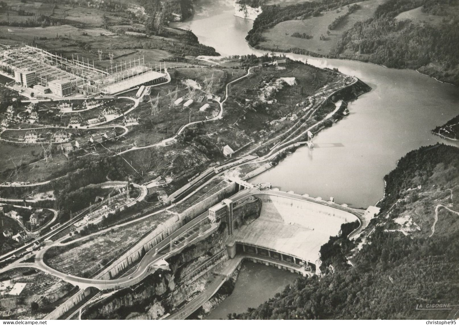 01.n° 25209. Genissiat . Le Barrage. Vue Generale Aerienne. Carte Postale Photo. Cpsm . - Génissiat