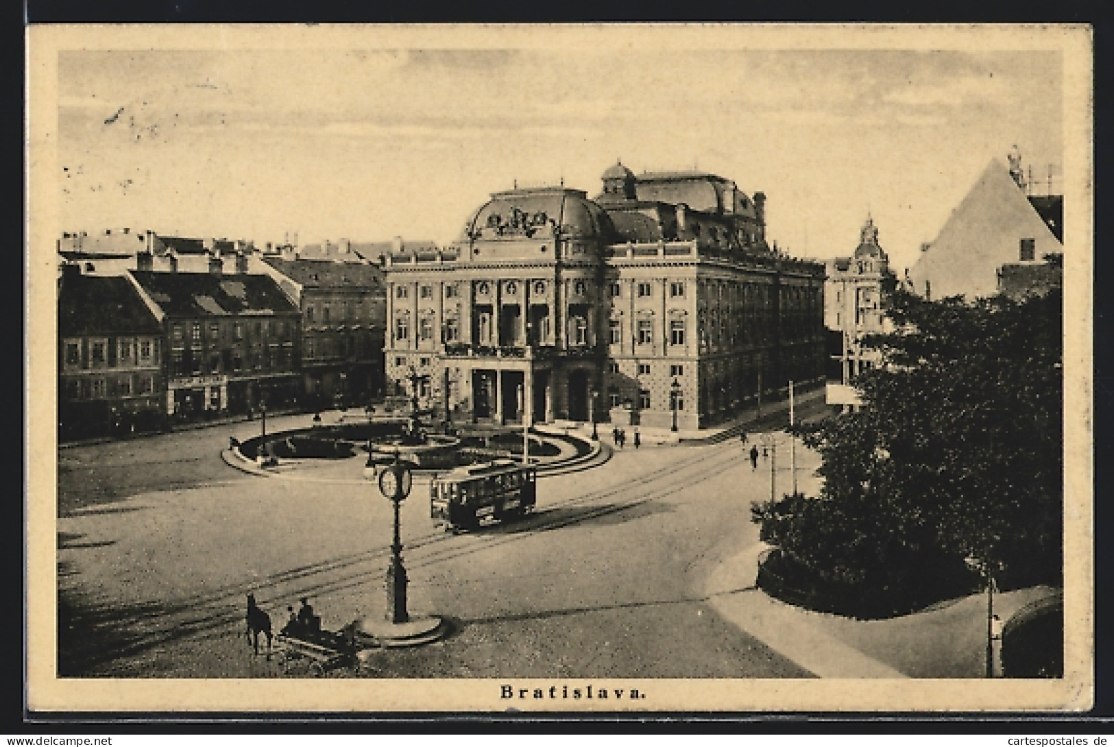 AK Bratislava, Stadtplatz Mit Strassenbahn  - Tranvía