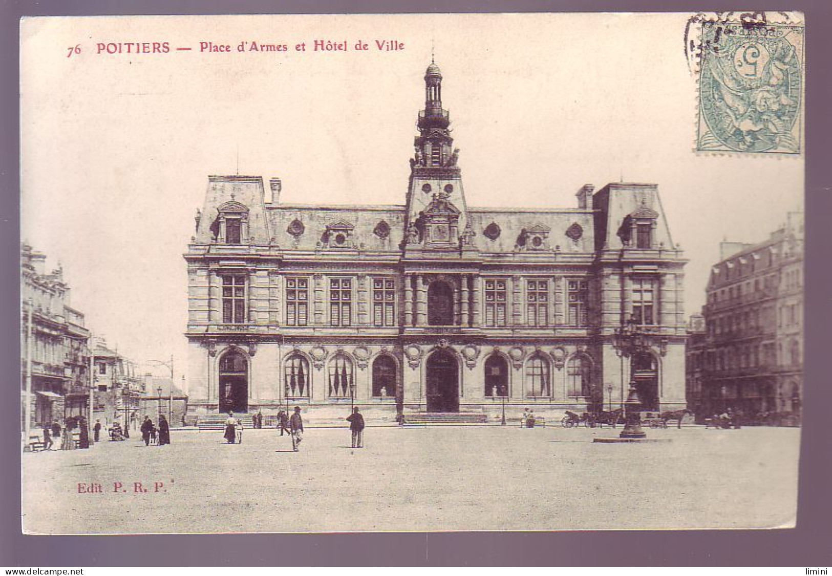 86 - POITIERS - HÔTEL De VILLE ET PLACE D'ARMES - ANIMÉE - - Poitiers