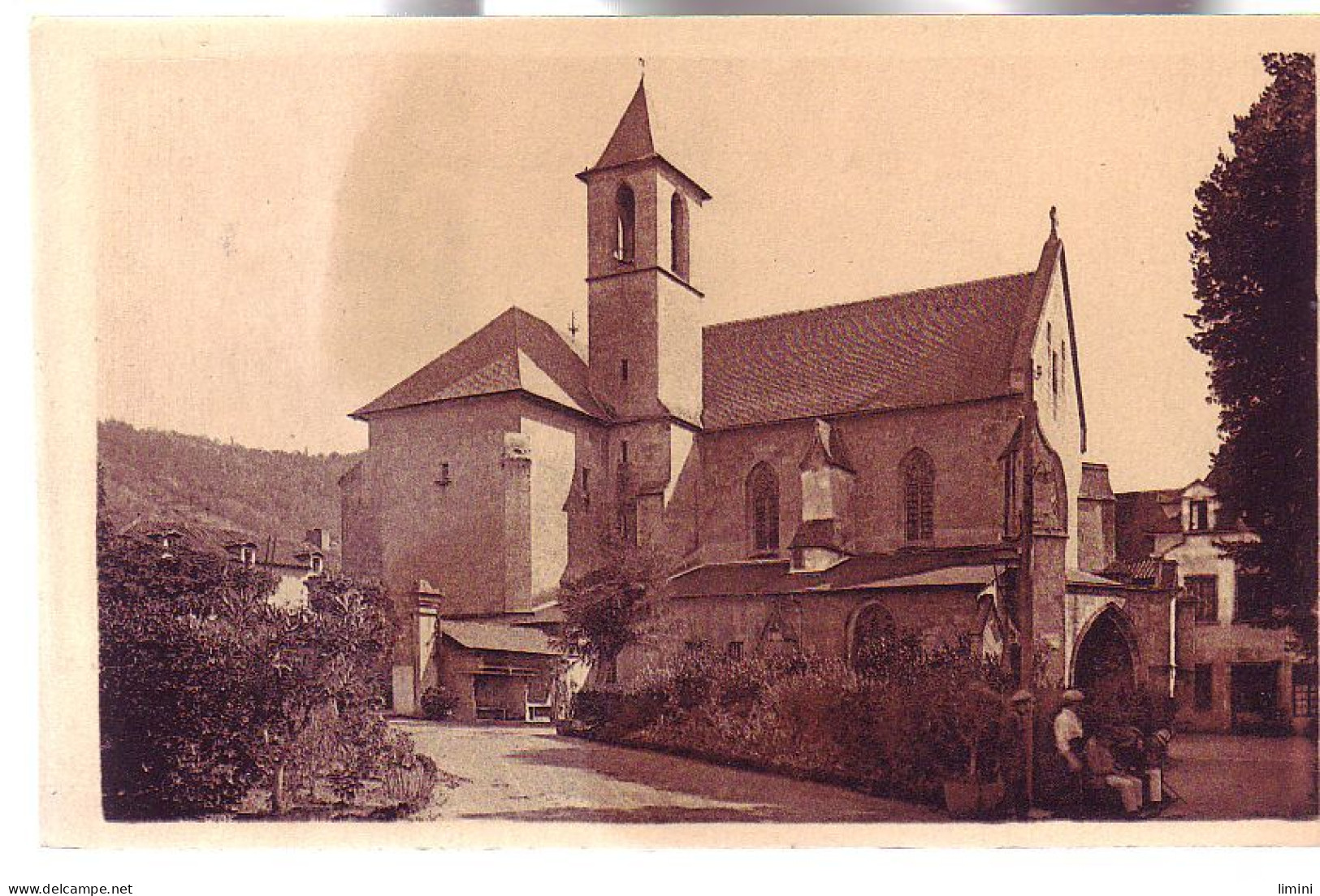 12 - VILLEFRANCHE-de-ROUERGUE - ANCIENNE CHARTREUSE - ANIMÉE - - Villefranche De Rouergue