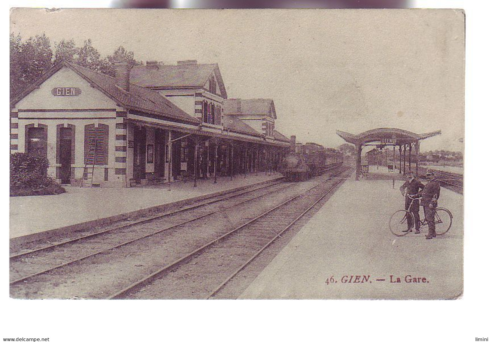 45 - GIEN  - LA GARE - ANIMÉE - - Gien