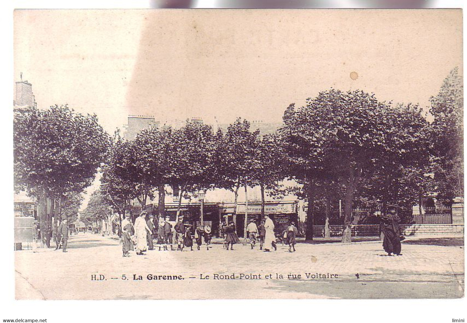 92 - LA GARENNE - ROND POINT ET RUE VOLTAIRE - ANIMÉE - - La Garenne Colombes