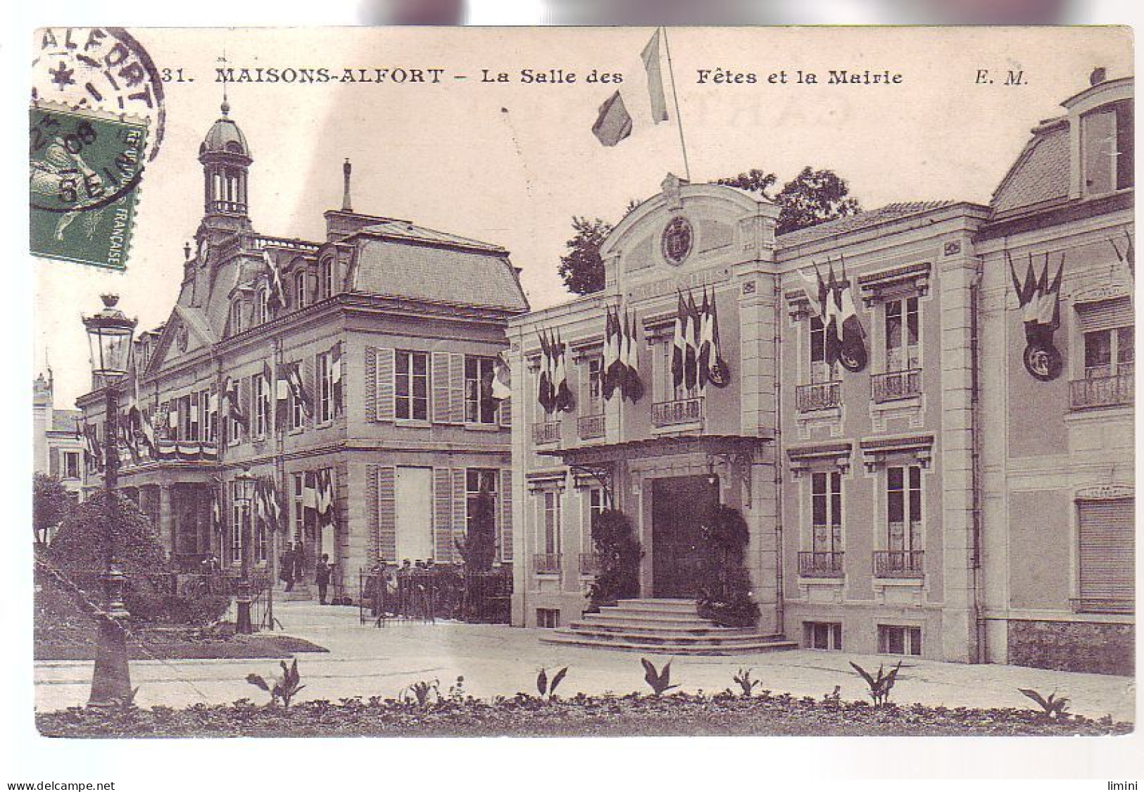 94 - MAISONS-ALFORT - LA MAIRIE ET LA SALLE Des FÊTES - ANIMÉE - - Maisons Alfort