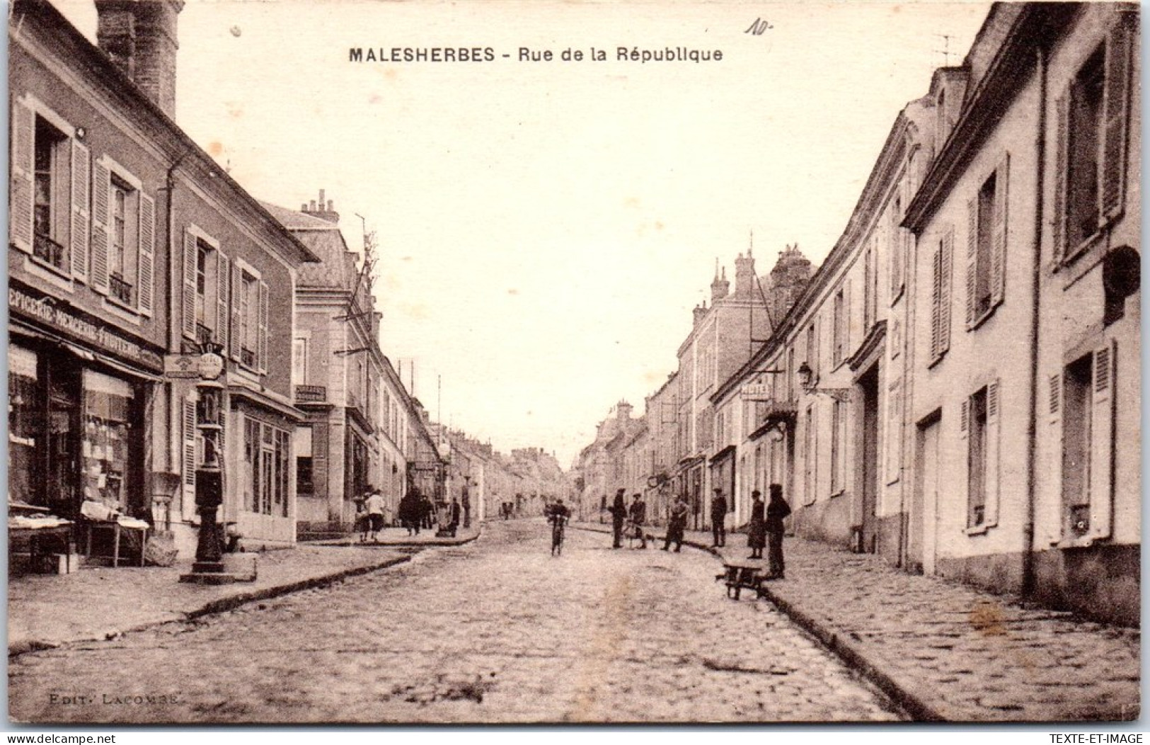45 MALESHERBES - La Rue De La Republique. - Malesherbes