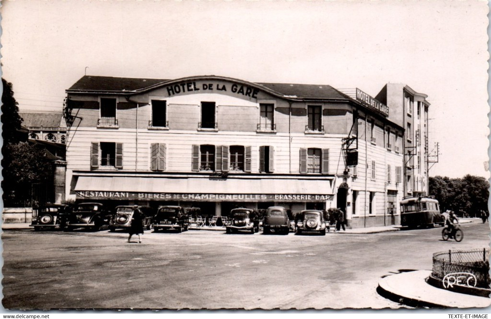 36 CHATEAUROUX - L'hotel De La Gare. - Chateauroux