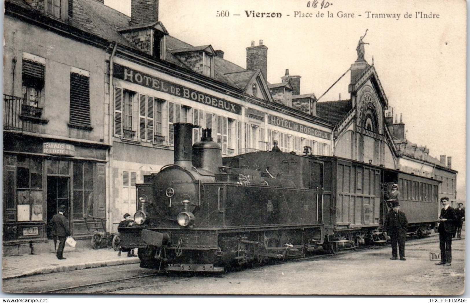 18 VIERZON - Tramway De L'indre Place De La Gare  - Vierzon
