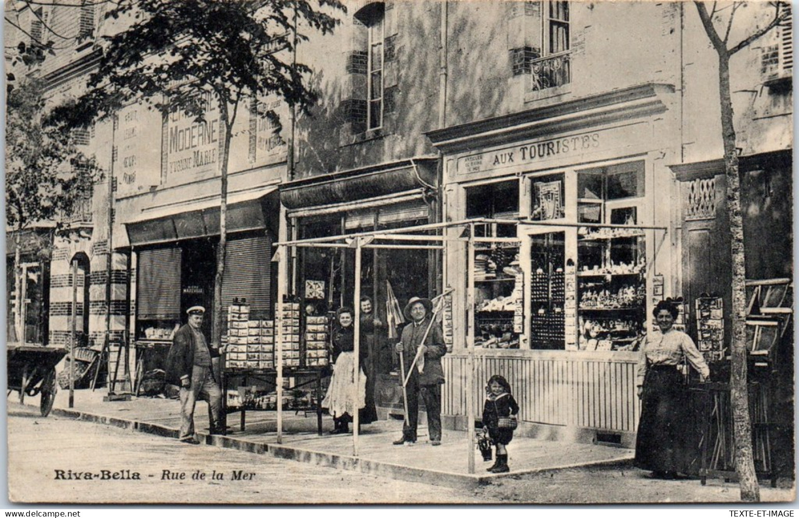 14 RIVA BELLA - La Rue De La Mer (marchand Cartes Postales) - Riva Bella